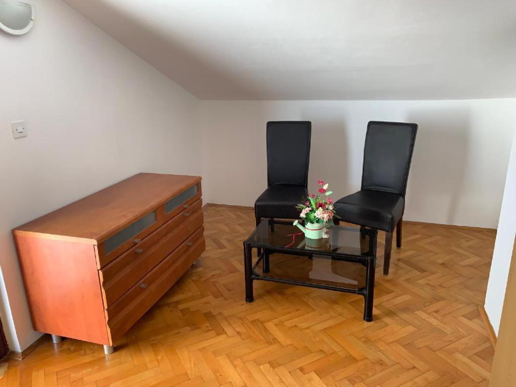 Apartments And Rooms Diana Zara Esterno foto