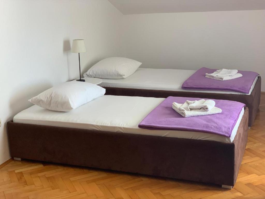 Apartments And Rooms Diana Zara Esterno foto