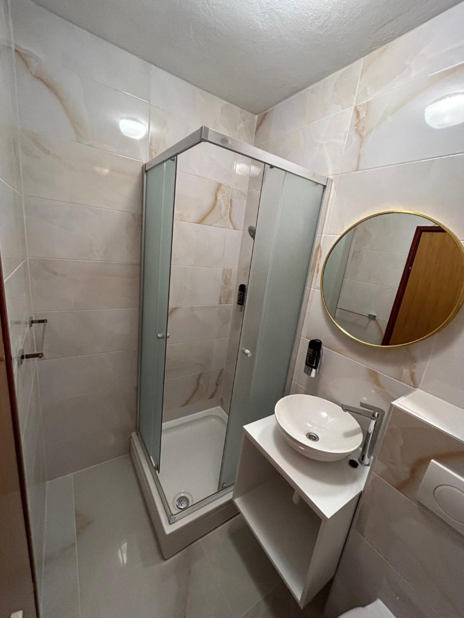 Apartments And Rooms Diana Zara Esterno foto